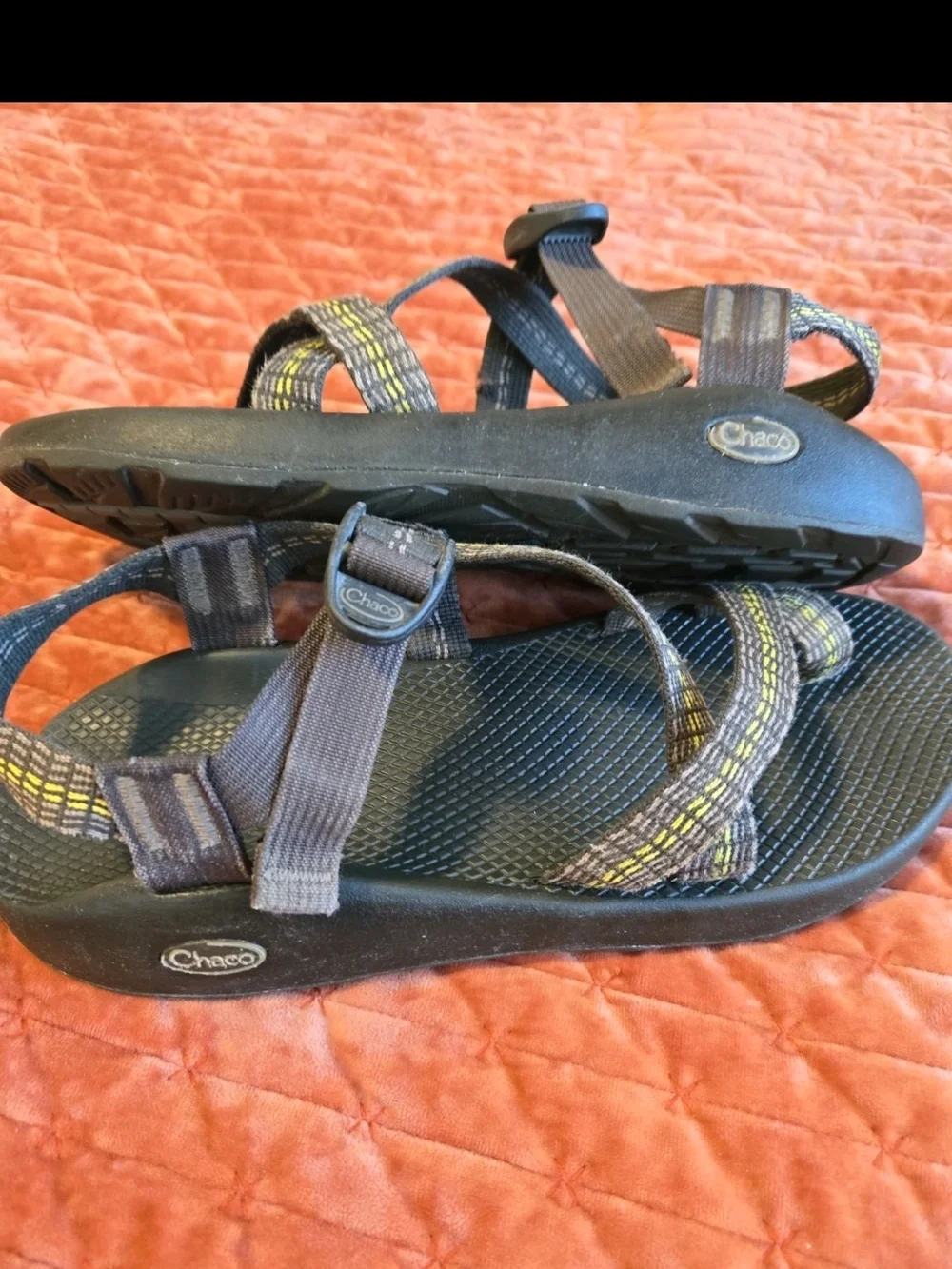 Chaco Z/2 Mens 11 Sandals Yellow Accent Straps Original Great Condition